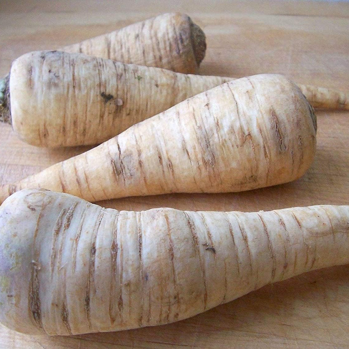 Dutch Hamburg Parsley Seeds up to 50%